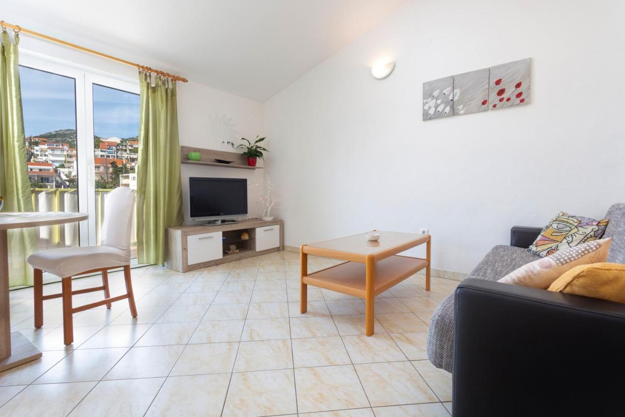 Apartament Marica *